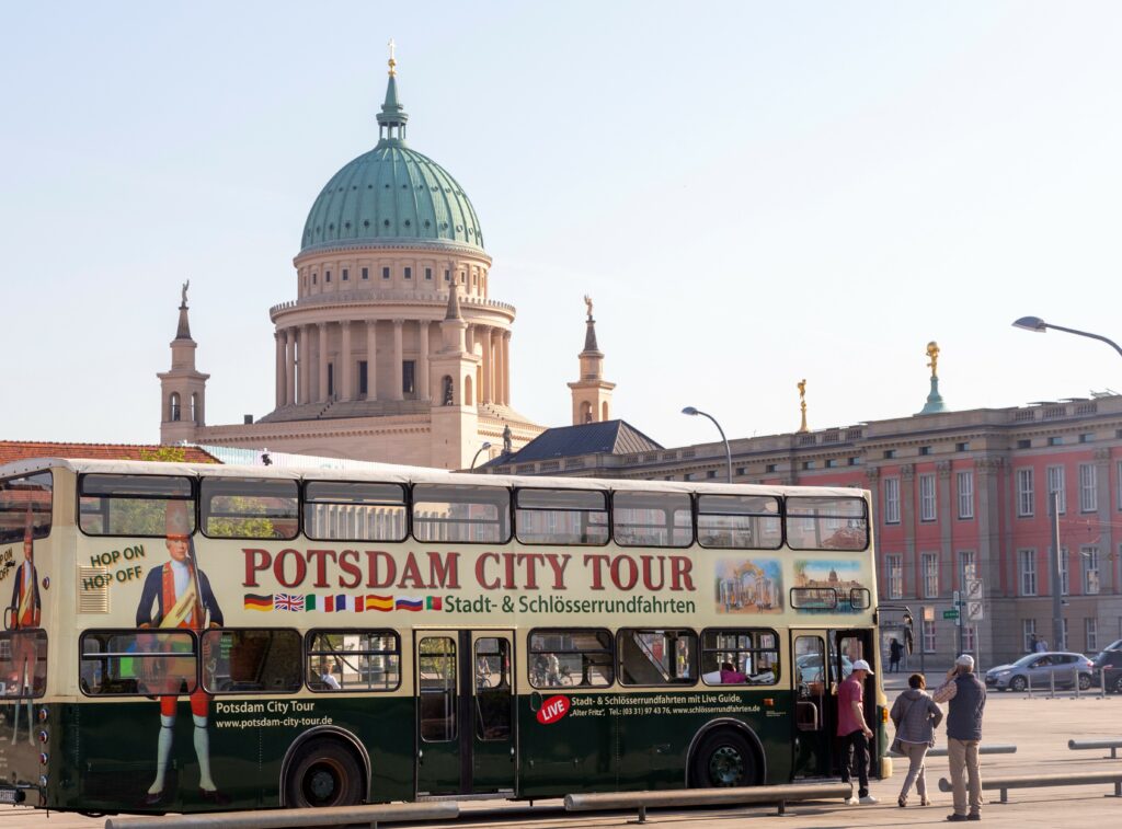 Stadtrundfahrt, Nikolaikirche, Stadtschloss, Potsdam City Tours